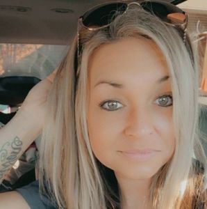 Meet your Posher, Melanie jade